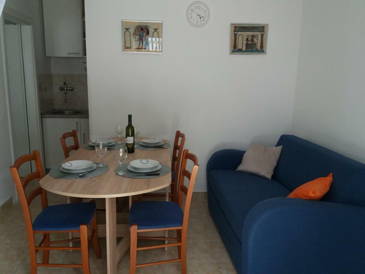 Apartment Fortuna Nečujam Exteriör bild